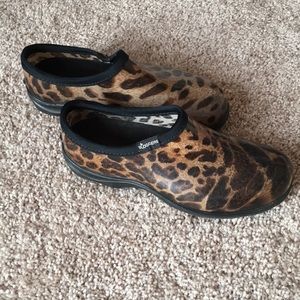 Sloggers Cheetah Print Rain Boot Clogs